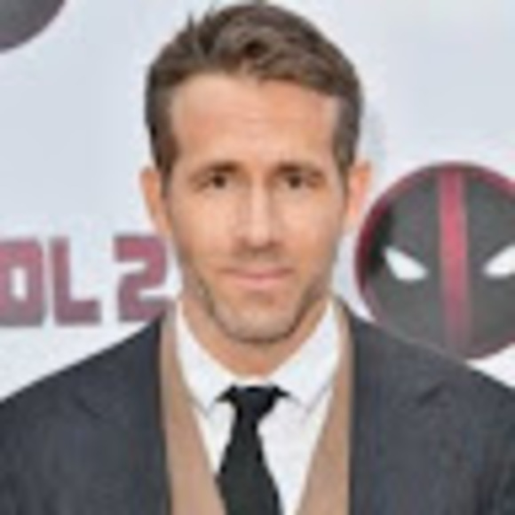 Meet your Posher, Ava - Picture 1 of 1